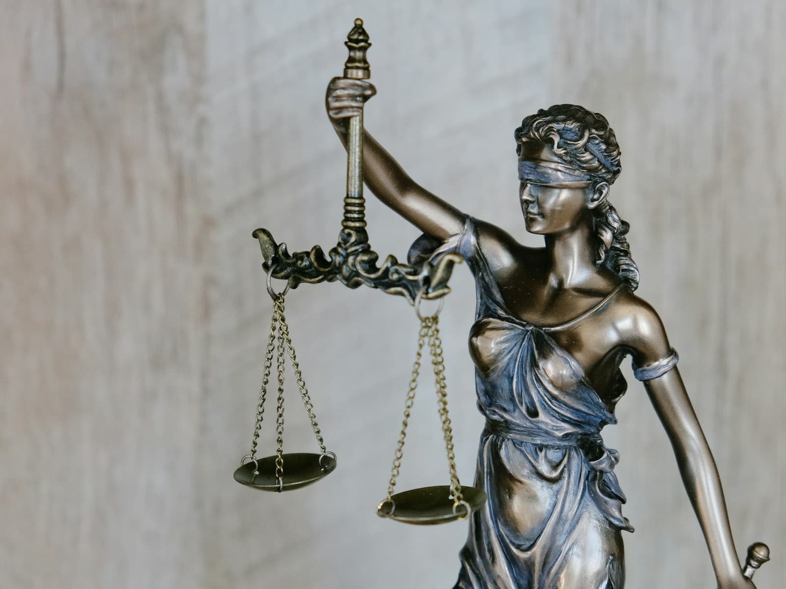 Statue of Lady Justice holding the scales